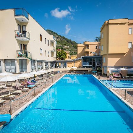 Casa Vacanza San Pietro Maiori Buitenkant foto