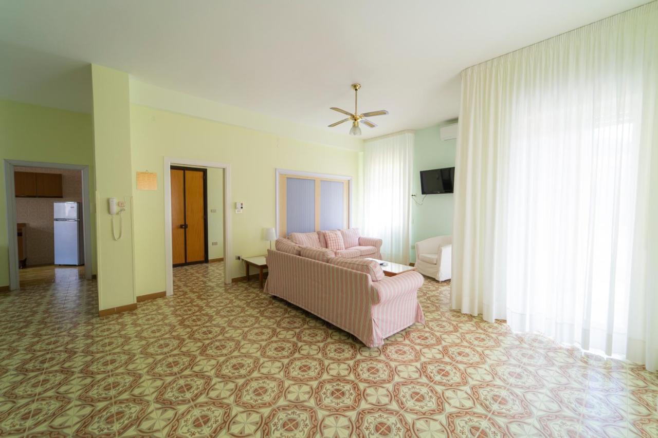 Casa Vacanza San Pietro Maiori Buitenkant foto