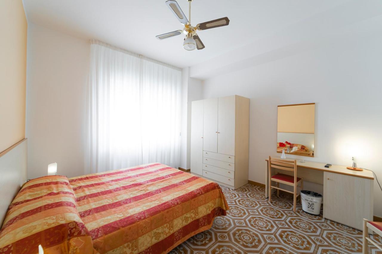 Casa Vacanza San Pietro Maiori Buitenkant foto