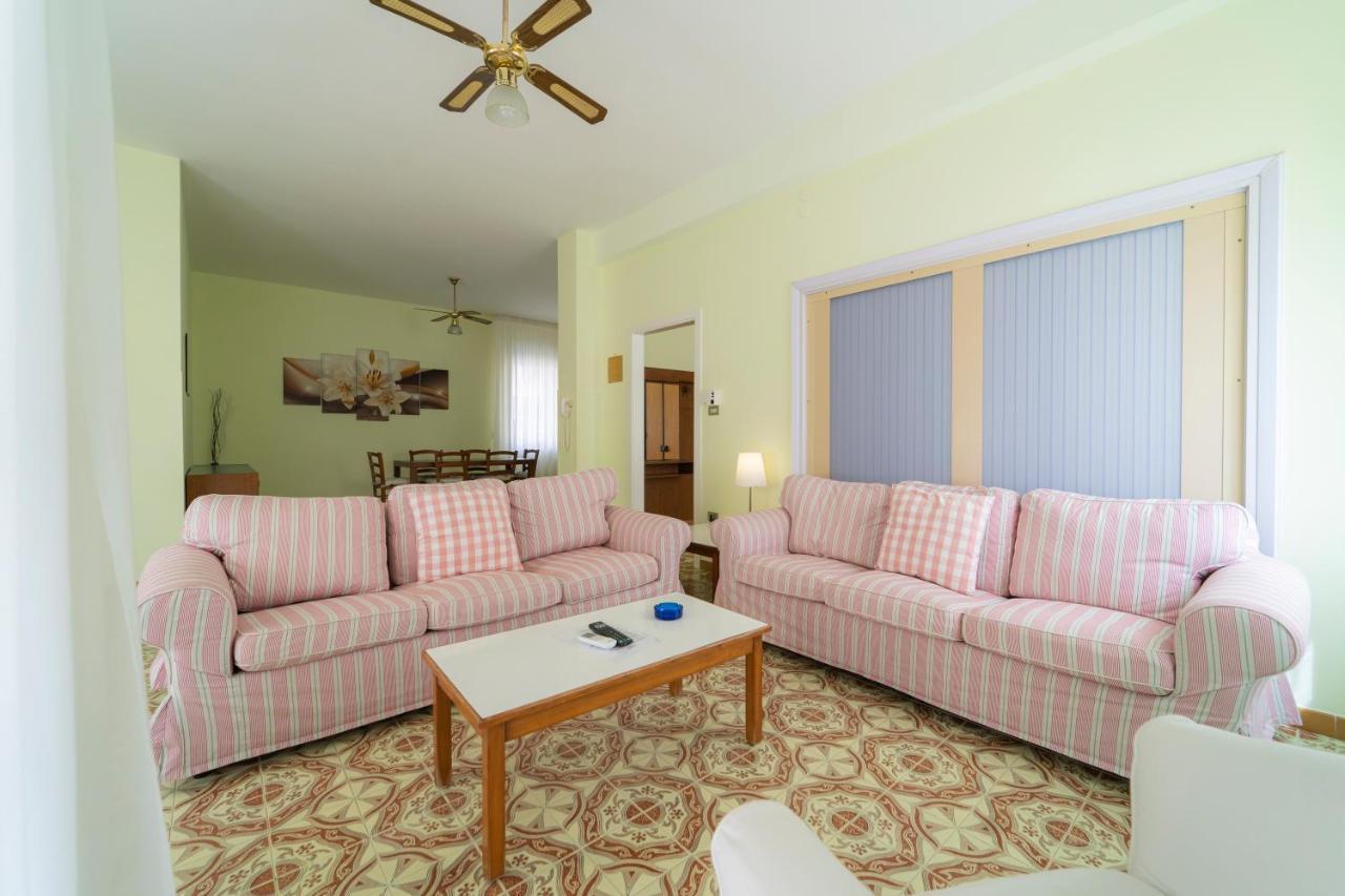 Casa Vacanza San Pietro Maiori Buitenkant foto