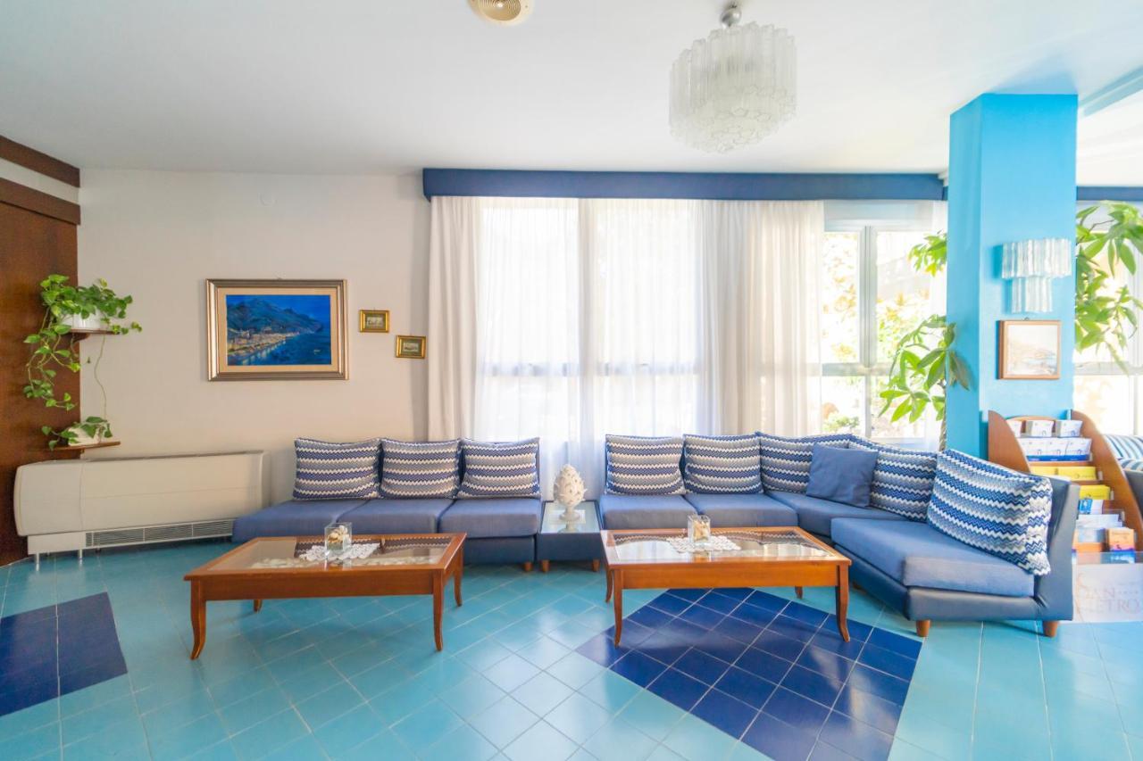 Casa Vacanza San Pietro Maiori Buitenkant foto