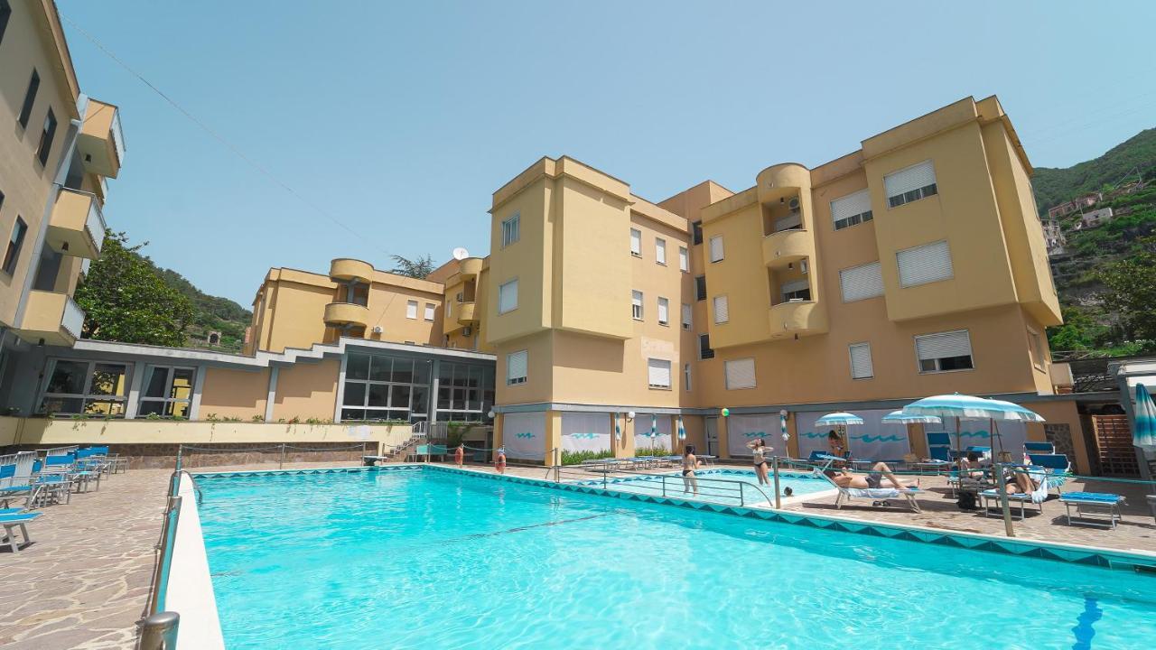 Casa Vacanza San Pietro Maiori Buitenkant foto