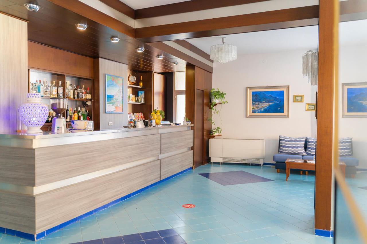 Casa Vacanza San Pietro Maiori Buitenkant foto