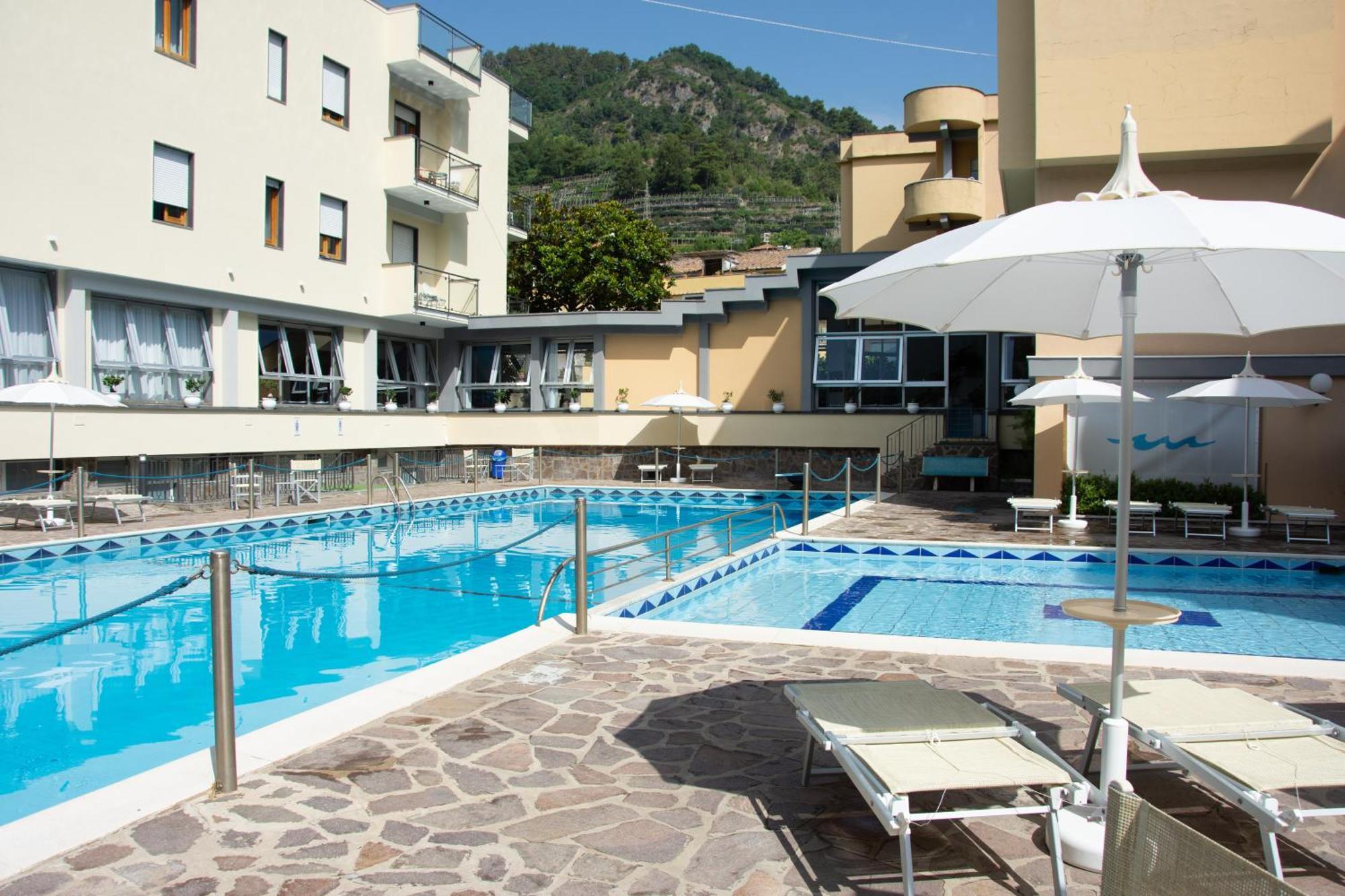Casa Vacanza San Pietro Maiori Buitenkant foto