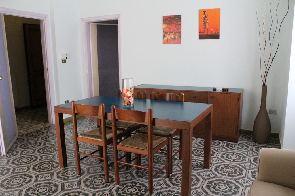 Casa Vacanza San Pietro Maiori Buitenkant foto